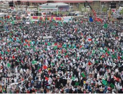 Yüz Binlerce Kişi Katıldı (Foto)