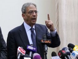 Mısır'da Amr Musa istifa etti