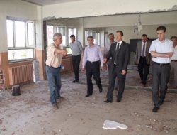 Bingöl Valisi yapımı devam eden okulları gezdi
