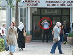 Başörtülü Öğrencileri Engelleyen Profesöre Ceza