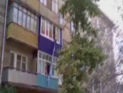 3. kattan düşerken kameralar kayıttaydı