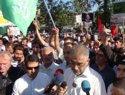 "Müslümanlar birlikte hareket ederek kurtulabilir"