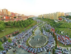40 bin kişilik dev iftar yemeği
