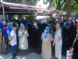 Hırka-i Şerif, ziyaretçi akınına uğruyor