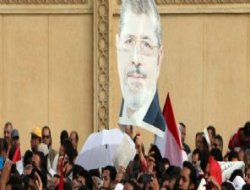 Mursi ile görüşecek