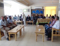 Bakan Eker'den 8 kişinin öldüğü aileye taziye ziyareti