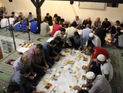 Paris'te coşkulu Ramazan