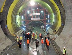 Marmaray'a ilk vagon bugün indiriliyor