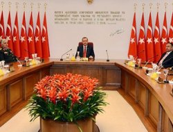 YAŞ'ta ilk gün sona erdi