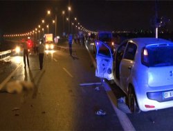 TIR, lastiği değiştirilen araca çarptı: 2 ölü