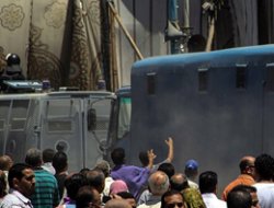 Mursi'nin Özel Kalem Müdürüne 15 Gün Hapis