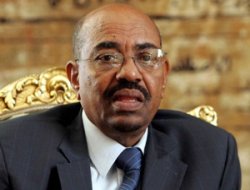 Sudan'da El Beşir'in sarayında silahlı saldırı