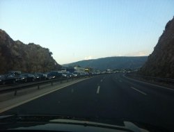 İstanbul'da çıkış trafiği kilitlendi