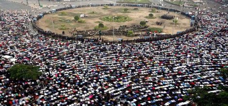 Darbe karşıtları bayramda da meydanlarda