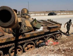 Esed'in Askerleri PYD'ye Sığındı