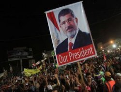 Mısır`da darbe karşıtı yürüyüşler sürüyor