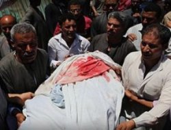 Sina'da öldürülen 4 kişi toprağa verildi