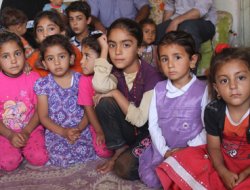 Suriyeliler bayramı buruk kutladı