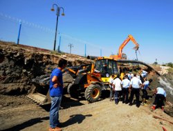 Mersin'de göçük: 2 yaralı