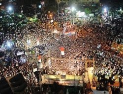 Darbeci Hükümet Geri Adım Attı