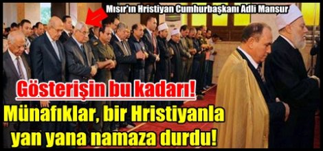 Hristiyan Cumhurbaşkanı namaza durdu
