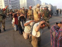 Mısır cuntası, TV yayınlarını kararttı