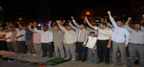 Amed'ten Mısır'daki katillere lanet yağdı!