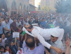 Her yer 'R4BİA' her yer 'direniş'