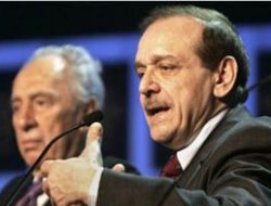 Siyonist işbirlikçisi FKÖ darbeye olan desteğini yineledi