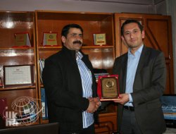 Peygamber Sevdalılarından Duyarlı Medyaya Plaket