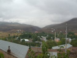 Telefonla konuşurken yıldırım çarptı