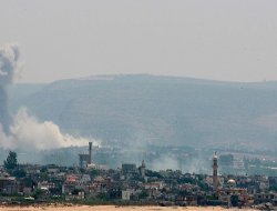 İsrail Lübnan'a saldırdı