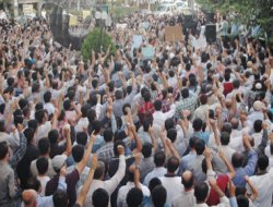 Batman Suriye'deki katliam için ayakta