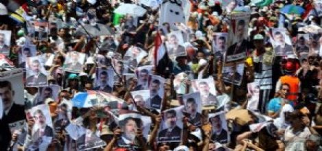 Mısır'da darbe karşıtı gösteriler sürüyor