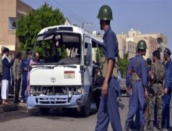 Yemen'de askeri servis aracına saldırı