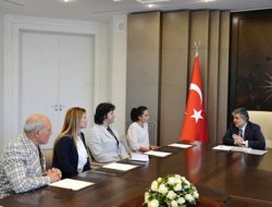 Kaçırılan pilotların aileleri Gül ile görüştü