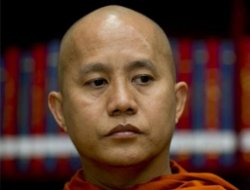 Myanmar'da İslam Karşıtı Rahip Konuştu