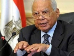 Darbeciler Mısır'ı yağmalıyor!