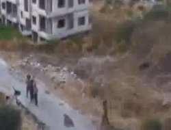 Muhalifler roketin hedefi oldu