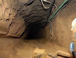 Gazze tünellerinde bir direnişçi hayatını kaybetti