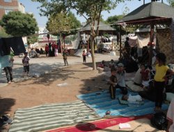 Suriyeli mülteciler hastalık ve açlıkla mücadele ediyor