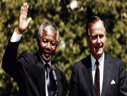 Baba Bush'tan büyük gaf!