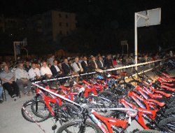 Hayırda yarışanlar ödüllerini aldı