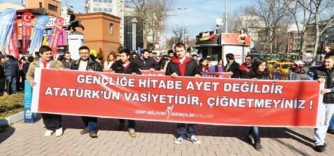 İslam düşmanlığı CHP'nin genlerine işlemiş!