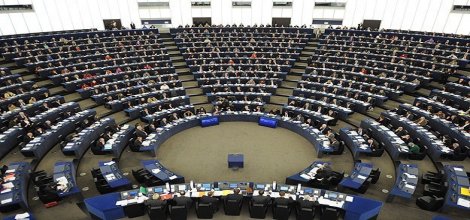 AP: Mursi ve siyasi tutuklular serbest bırakılsın