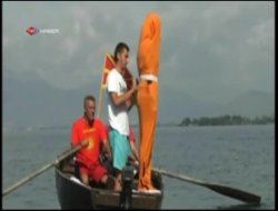 59 yaşındaki adam Makedonya’daki Ohri Gölü’nde elleri ayakları bağlı 2 km yüzdü