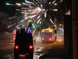 Adana'da polis ile göstericiler çatıştı