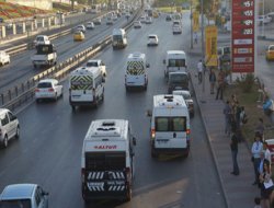 İstanbul'da okulların ilk günü trafik sıkıntısı yaşanmadı