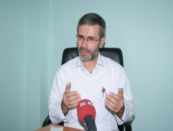 "Medya çok güçlü bir silahtır"