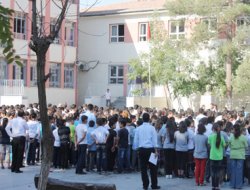 Urfalılar okulları boykot çağrısına uymadı